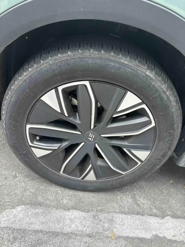 **Jetour Mountain Sea L7** 2024 Model 1.5TD DHT ULTRA – фото 8
