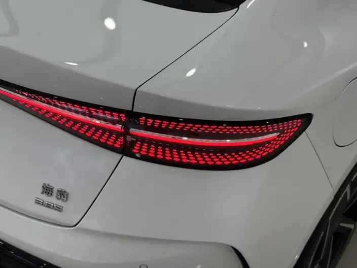 BYD Seal 2022 Model 650KM 4WD performance version – фото 9