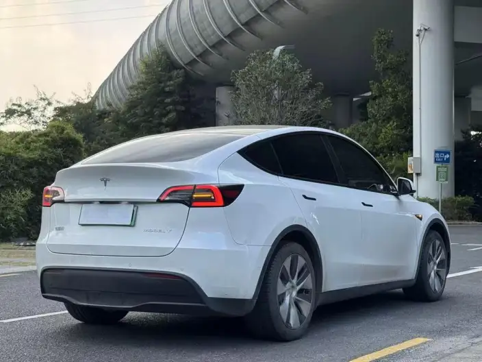 Model Y 2022 Model Facelift Rear-wheel drive version – фото 7