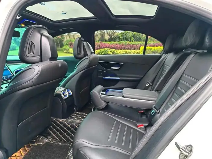 Mercedes-Benz C-Class 2022 Model Facelift C 260 L Sports Edition – фото 10