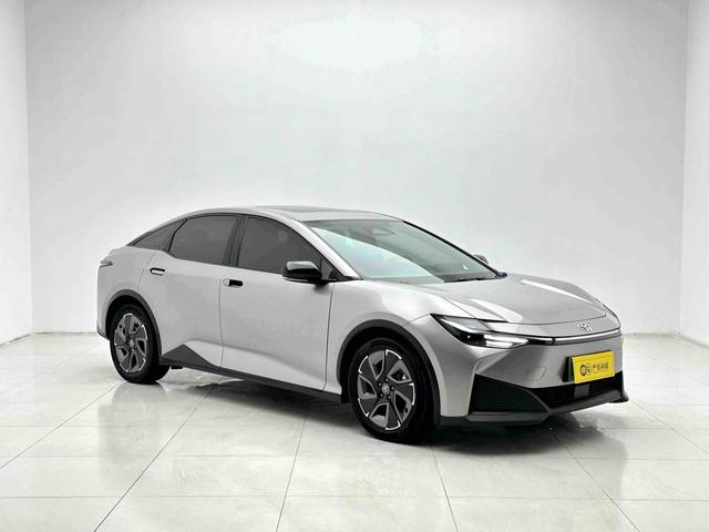 TOYOTA bZ3 Раздел 2023 Elite PRO – фото 3