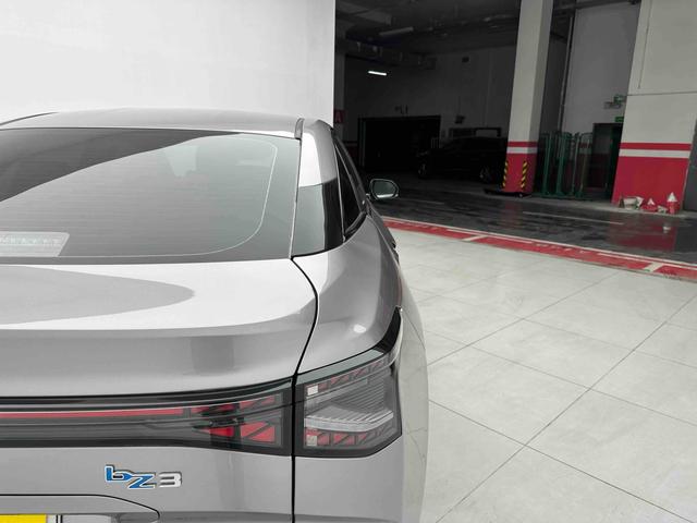 TOYOTA bZ3 Раздел 2023 Elite PRO – фото 8