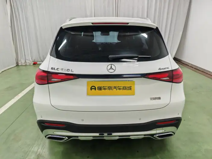 Mercedes-Benz GLC 2023 Model Facelift GLC 260 L 4MATIC Dynamic Model 5 seat – фото 6