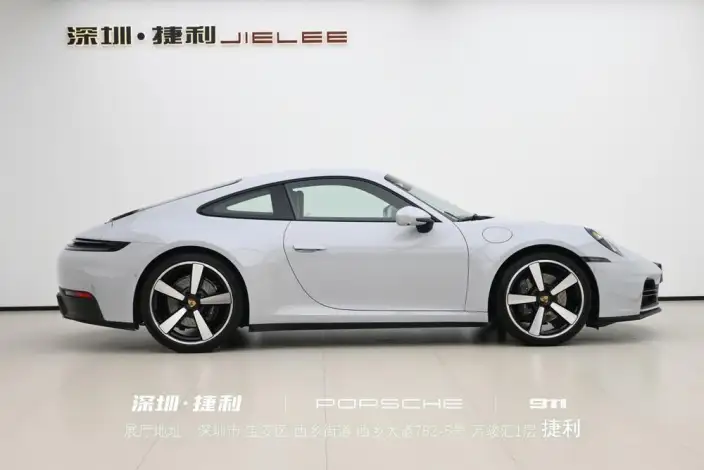 PORSCHE 911 2025 Model Carrera 3.0T – фото 5