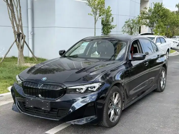 BMW i3 2025 Model eDrive35L – фото 1