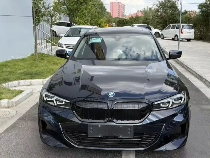 BMW i3 2025 Model eDrive35L – фото 2