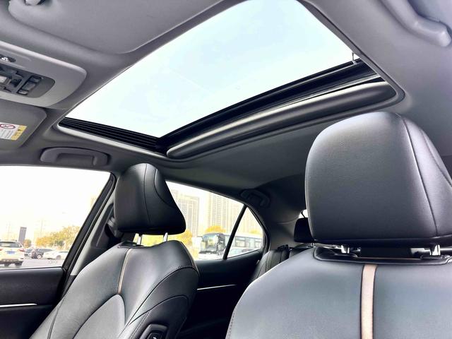 Toyota Camry 2021 2.0G Luxury – фото 8