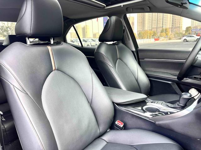 Toyota Camry 2021 2.0G Luxury – фото 13