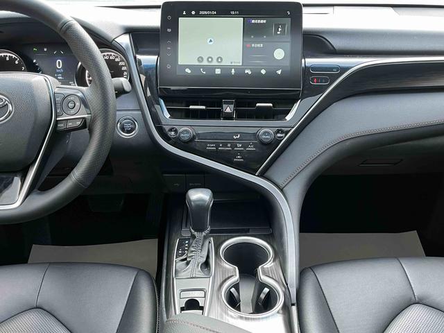 Toyota Camry 2021 2.0G Luxury – фото 17