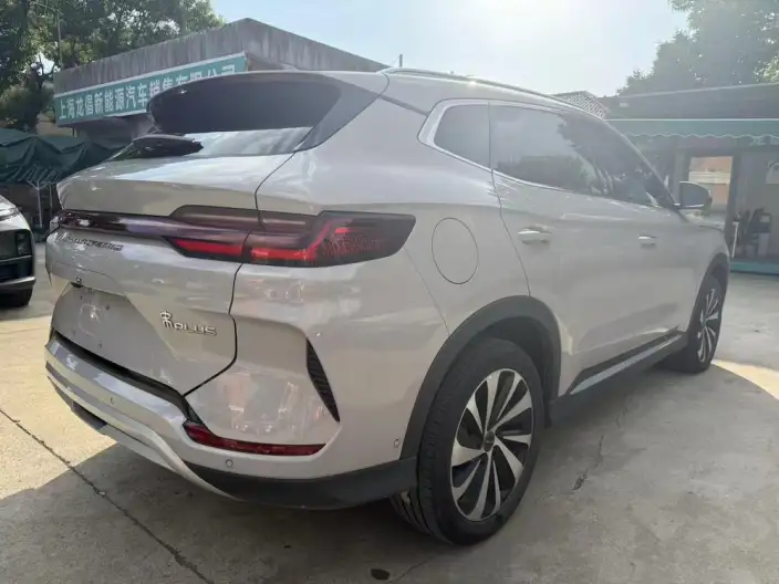 BYD Song PLUS EV 2023 Model Champion Edition 605KM Flagship PLUS – фото 6