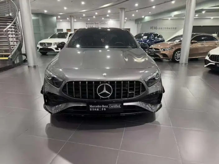 Mercedes-Benz A-Class AMG 2025 Model AMG A 35 L 4MATIC – фото 2
