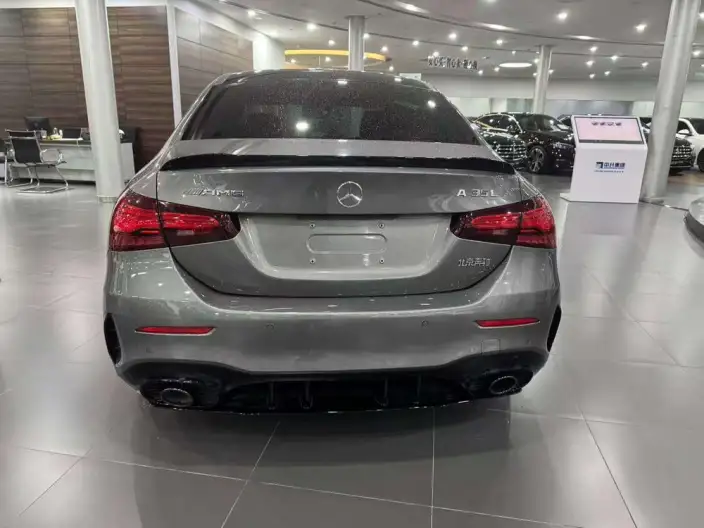 Mercedes-Benz A-Class AMG 2025 Model AMG A 35 L 4MATIC – фото 6