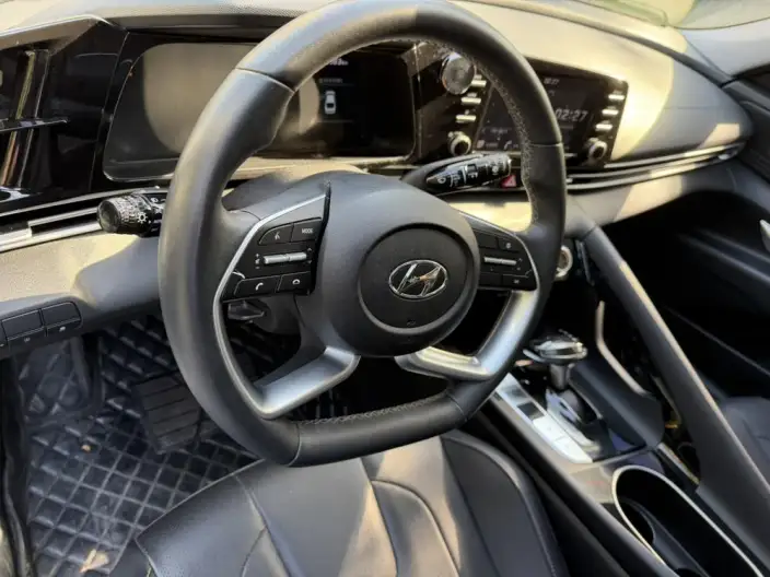 Hyundai Ioniq 2022 Model 1.5L CVT GLX Elite Edition – фото 9