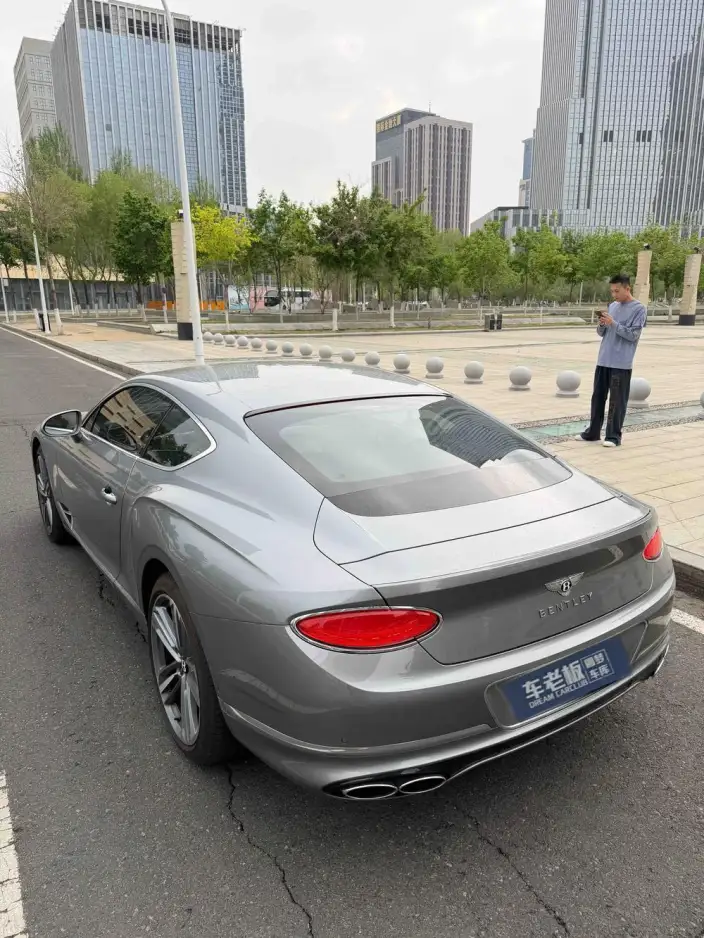 Continental 2024 Model 4.0T GT V8