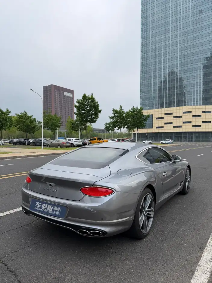Continental 2024 Model 4.0T GT V8