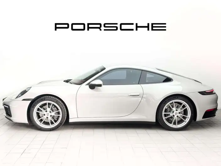 PORSCHE 911 2022 Model Carrera 3.0T