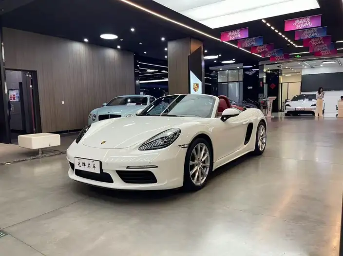 Porsche 718 2023 Model Boxster 2.0T