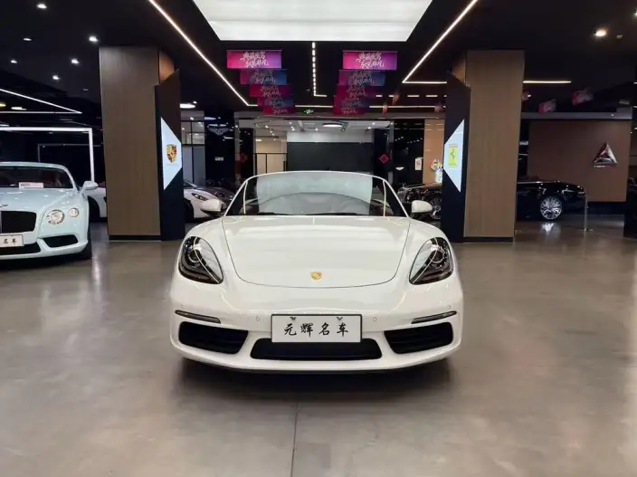 Porsche 718 2023 Model Boxster 2.0T