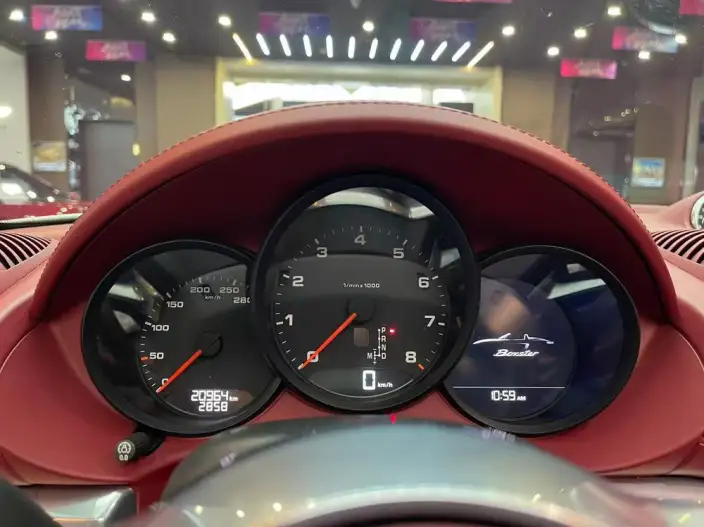 Porsche 718 2023 Model Boxster 2.0T – фото 9