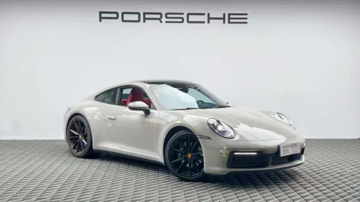 PORSCHE 911 2023 Model Carrera 3.0T
