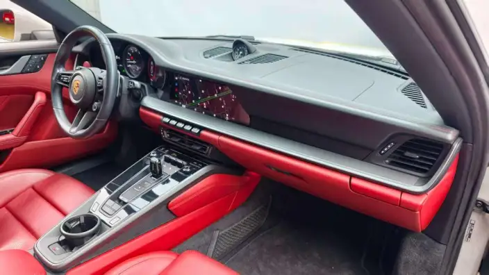 PORSCHE 911 2023 Model Carrera 3.0T – фото 9