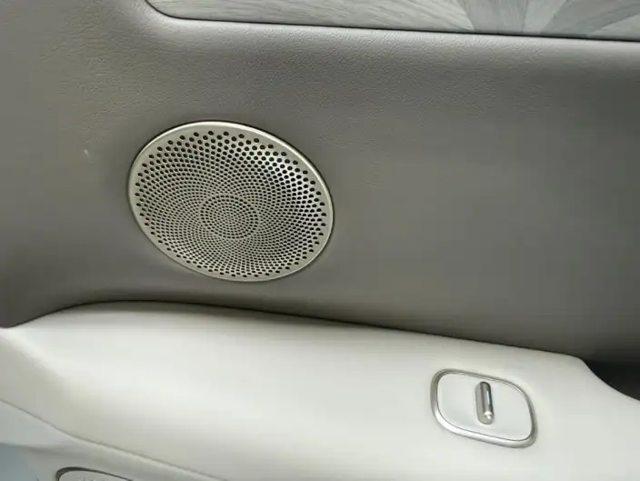 IM LS6 2026 Model EV Max – фото 8