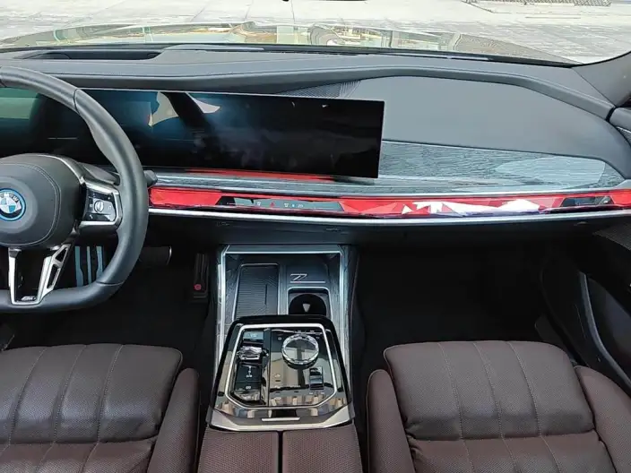 BMW i7 2023 Model eDrive50L Exclusive Model M Sports Set – фото 7