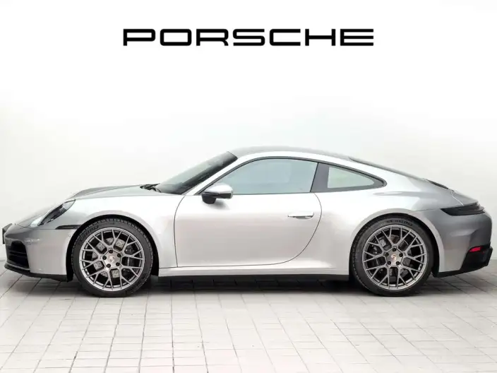 PORSCHE 911 2025 Model Carrera 3.0T