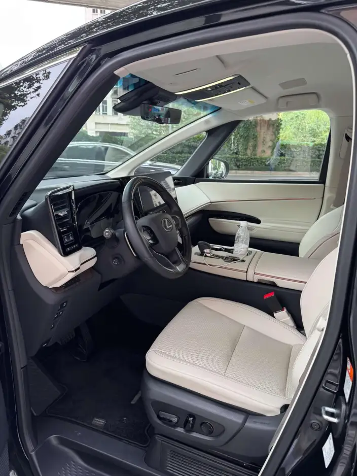 Lexus LM 2026 Model 500h DIRECT4 VI seat Respect Edition – фото 8
