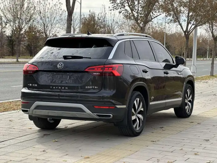Volkswagen Tayron 2022 Model 280TSI 2WD Luxury Zhilian Edition – фото 6
