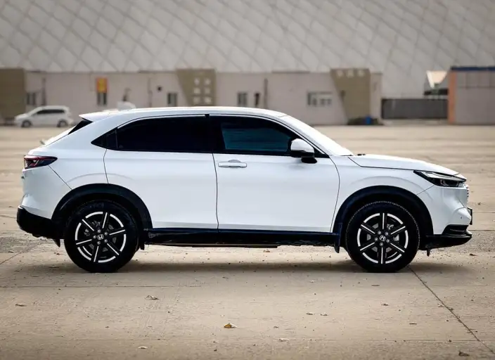 Honda Vezel 2023 Model 1.5L CVT Technology Edition – фото 8