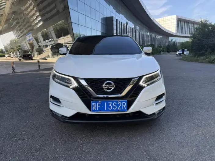 Nissan Qashqai 2022 Model 2.0L XV Prem. Deluxe Edition
