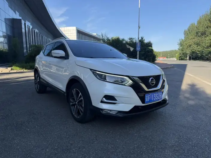 Nissan Qashqai 2022 Model 2.0L XV Prem. Deluxe Edition