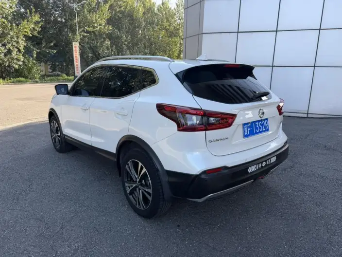 Nissan Qashqai 2022 Model 2.0L XV Prem. Deluxe Edition