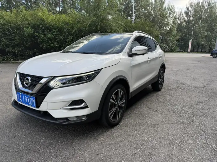 Nissan Qashqai 2022 Model 2.0L XV Prem. Deluxe Edition