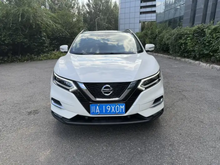 Nissan Qashqai 2022 Model 2.0L XV Prem. Deluxe Edition