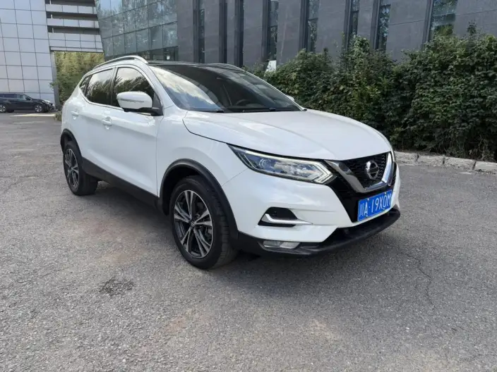 Nissan Qashqai 2022 Model 2.0L XV Prem. Deluxe Edition
