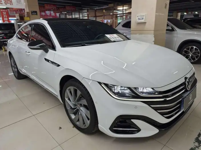 Volkswagen CC 2023 Model 380TSI Eye-catching version – фото 3