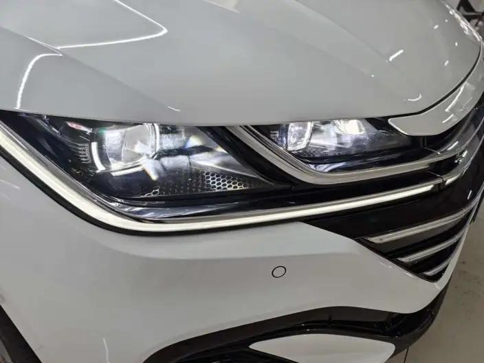 Volkswagen CC 2023 Model 380TSI Eye-catching version – фото 9
