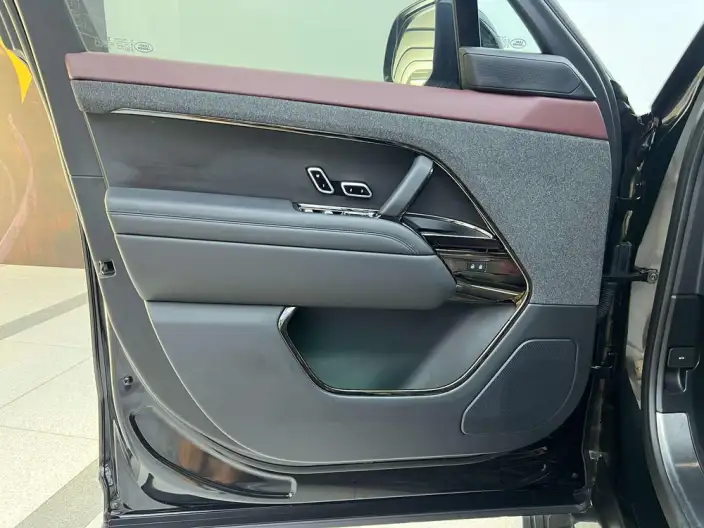 Range Rover Sport 2023 Model 3.0 L6 DYNAMIC HSE – фото 10
