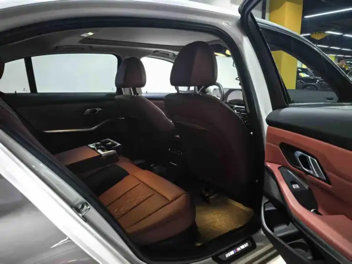BMW 3 Series 2023 Model 320Li M Sports Set – фото 7