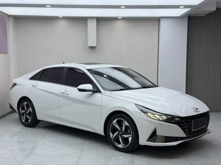 Hyundai Ioniq 2022 Model 1.5L CVT LUX Premium Edition – фото 3