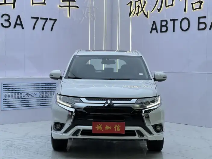 Mitsubishi Outlander 2021 Model 2.0L 2WD Changxiang Edition 5 seat – фото 2