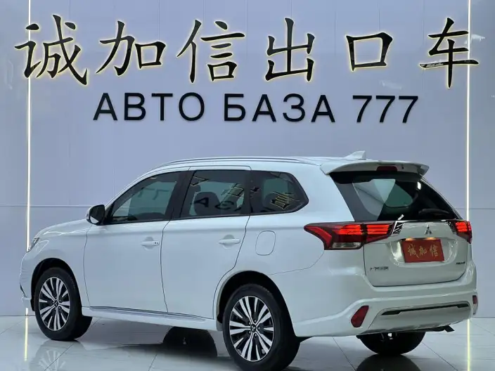 Mitsubishi Outlander 2021 Model 2.0L 2WD Changxiang Edition 5 seat – фото 4