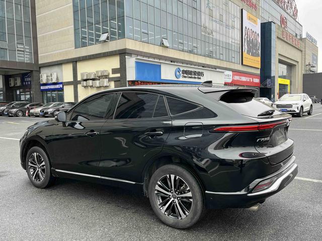 Venza 2022 2.0L CVT 2WD Luxury – фото 3