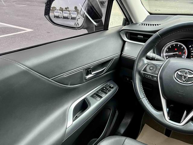 Venza 2022 2.0L CVT 2WD Luxury – фото 5