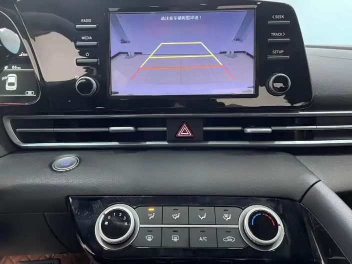 Hyundai Ioniq 2022 Model 1.5L CVT GLX Elite Edition – фото 7