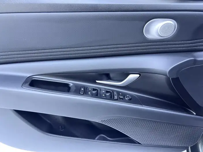 Hyundai Ioniq 2023 Model 1.5L CVT GLX Elite Edition – фото 10