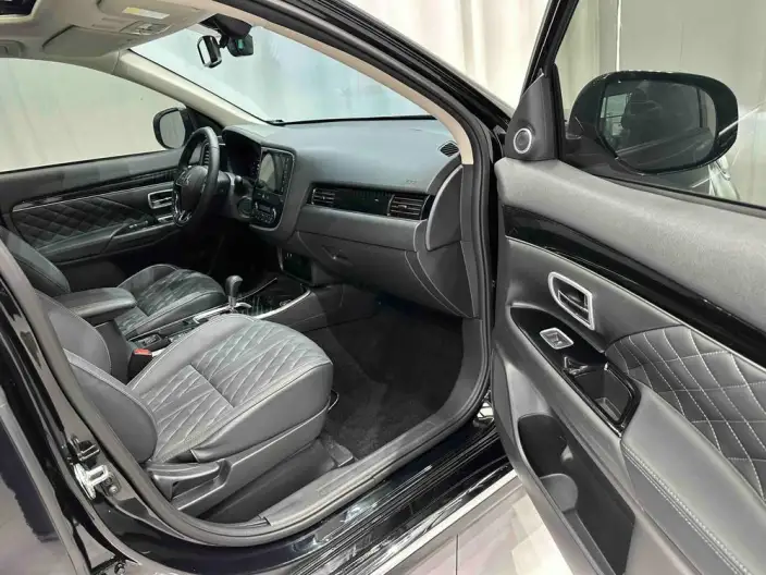 Mitsubishi Outlander 2021 Model Facelift 2.0L 2WD Smooth Ride Edition 5 seat – фото 10