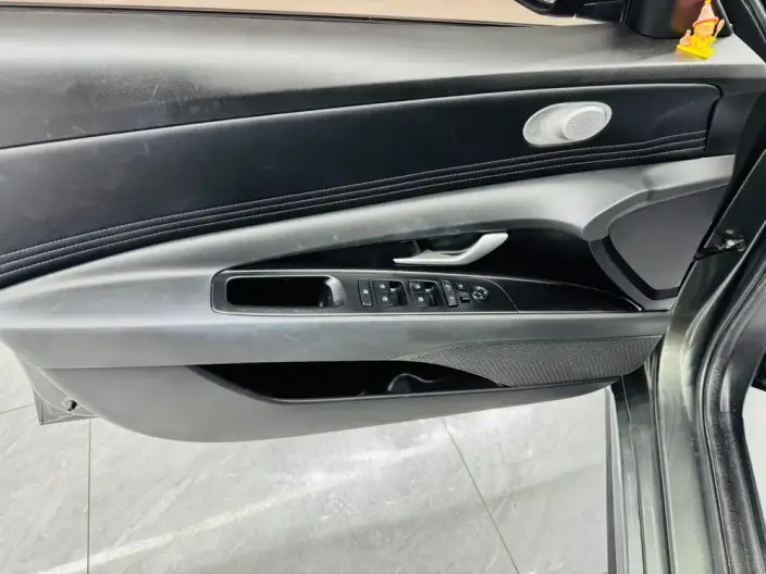 Hyundai Ioniq 2023 Model 1.5L CVT LUX Premium Edition – фото 9